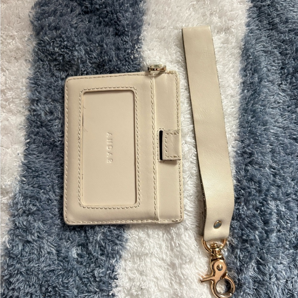 Andar Ivory Denner - Picture 2 of 2